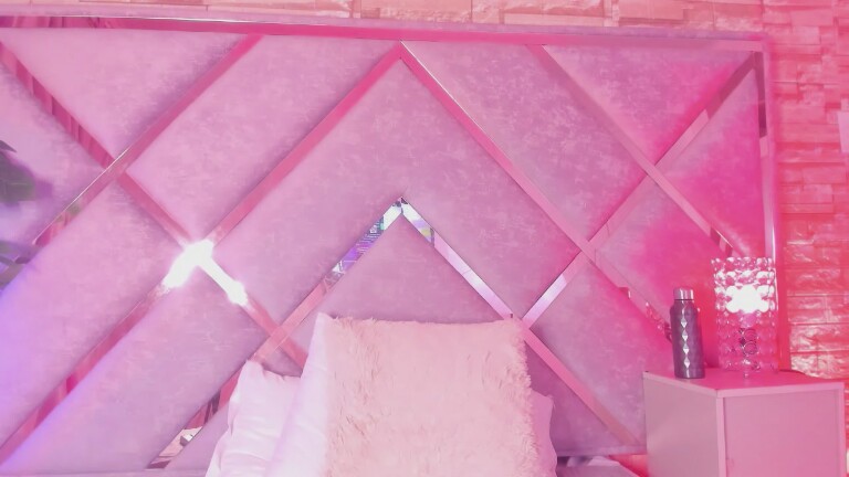 Lanna_Jhonson's Streamate show and profile