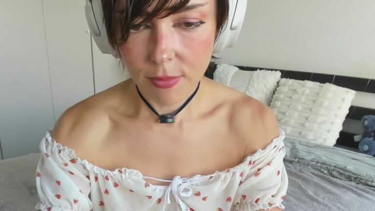 FantasticSonya's Streamate show and profile