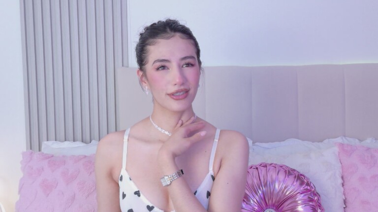 JohanaPiero's Streamate show and profile