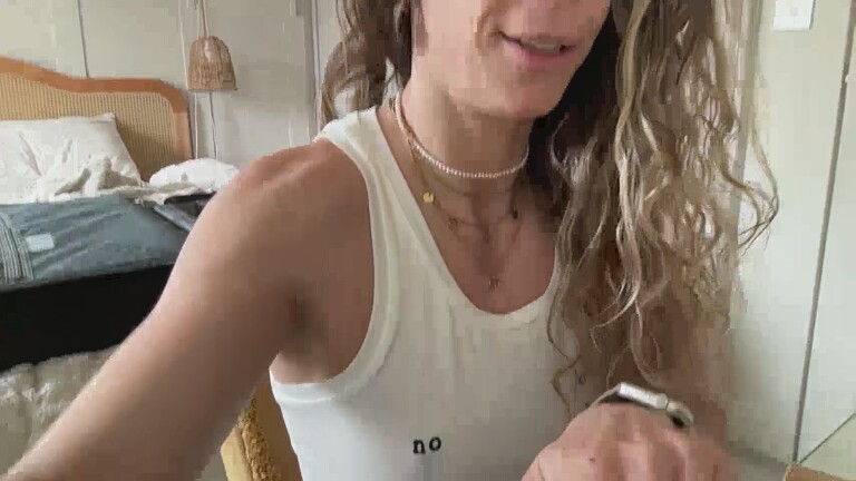 MuscleMolly's Streamate show and profile