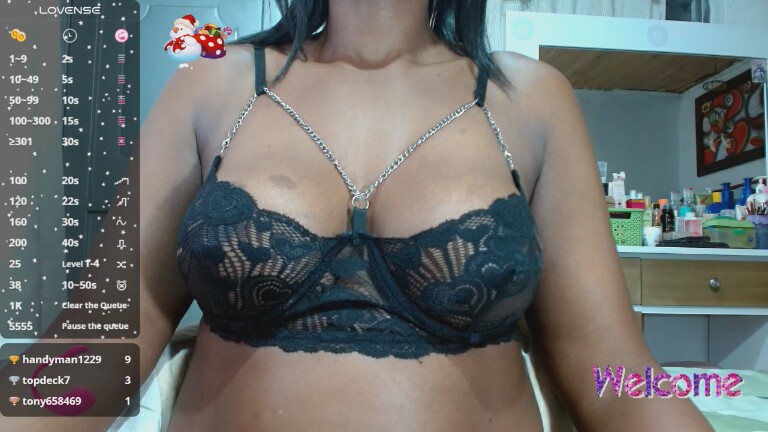 alicepushi's Streamate show and profile