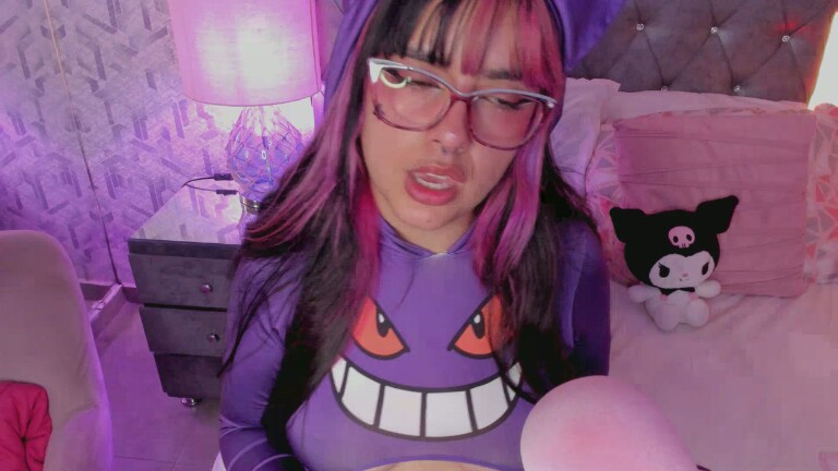 MaddieWaves's Streamate show and profile