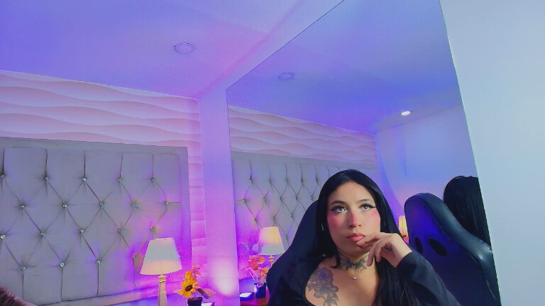 Liathompson_FG's Streamate show and profile