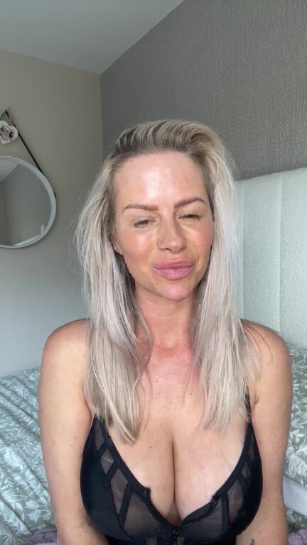 Brookelea's Streamate show and profile