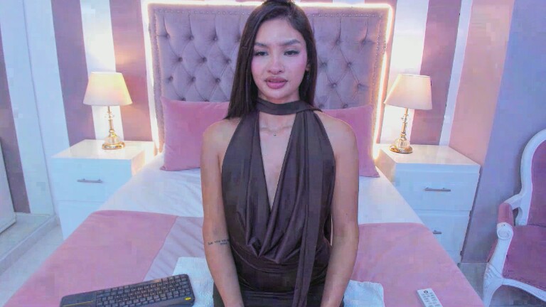 AuraClark's Streamate show and profile