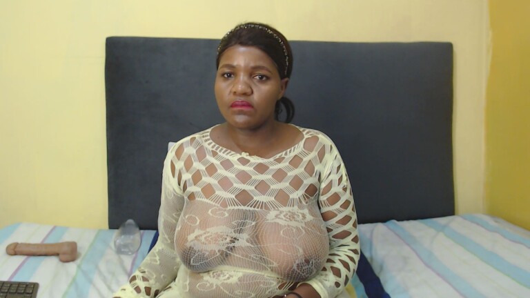 ChubbyBitchxx's Streamate show and profile