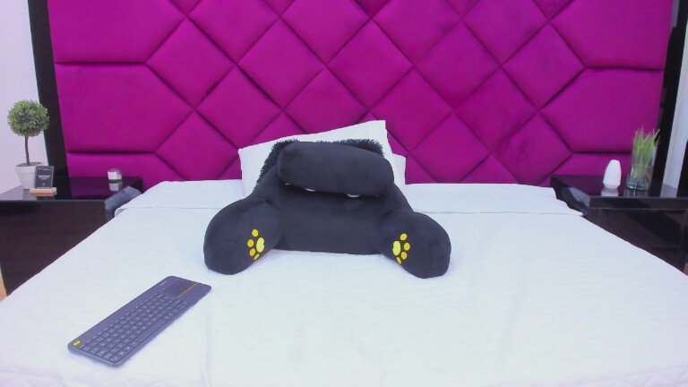 AlessaMills's Streamate show and profile