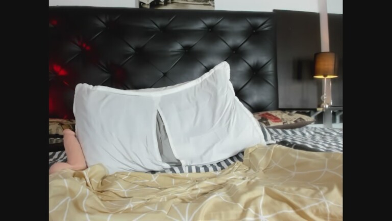 kimberly_marquez's Streamate show and profile