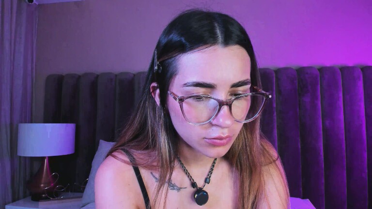 AuraRosse's Streamate show and profile