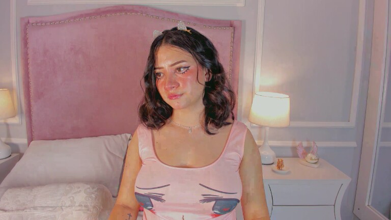 MartinaWolf's Streamate show and profile