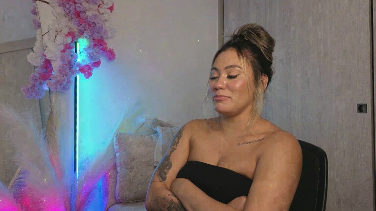 SussiVegaa's Streamate show and profile