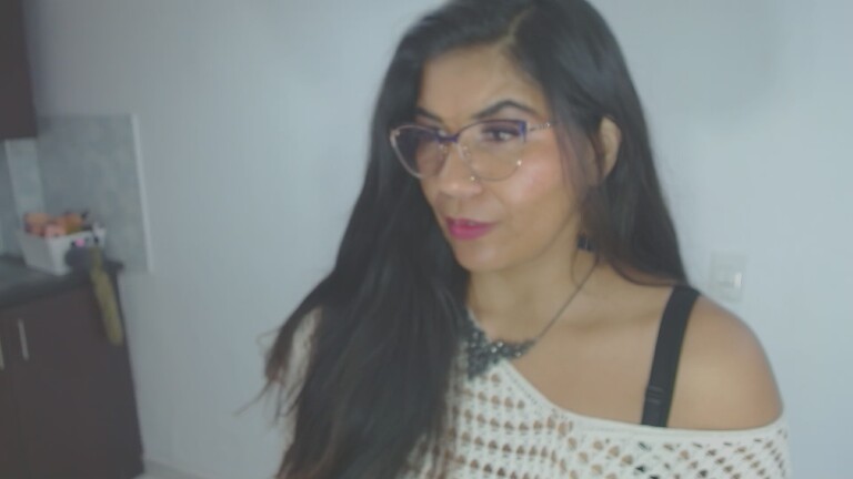 LunaDumont's Streamate show and profile