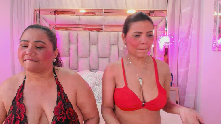 KarinaMendoza's Streamate show and profile