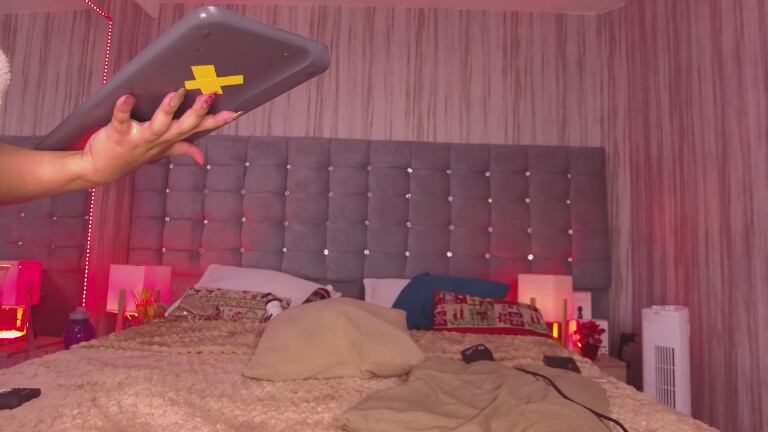 Pocahontasfg's Streamate show and profile