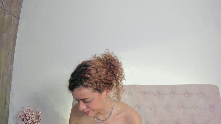 EmiliaJons's Streamate show and profile