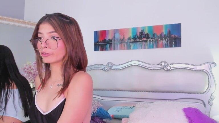 IsaaMartinez's Streamate show and profile