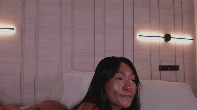 IvonneBrunettee's Streamate show and profile