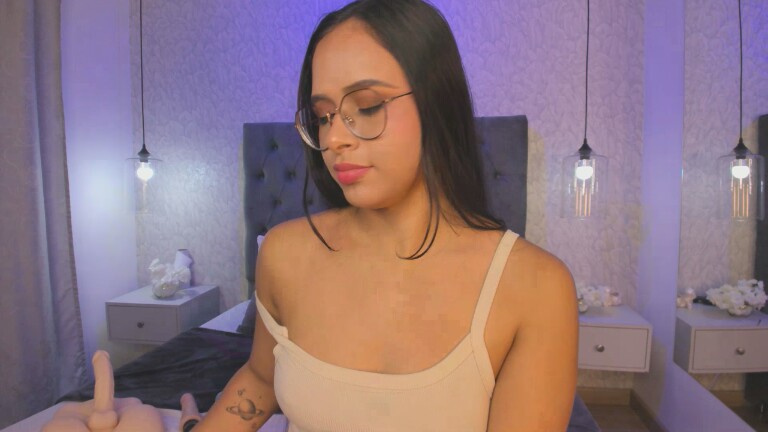 Anniee_Gray's Streamate show and profile