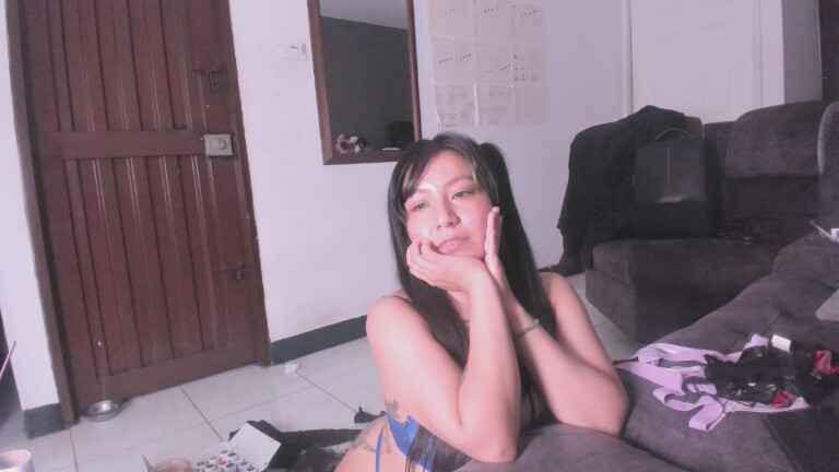 Hannah_lux's Streamate show and profile