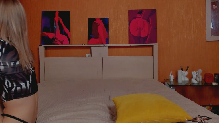 Alyonaqueenn's Streamate show and profile