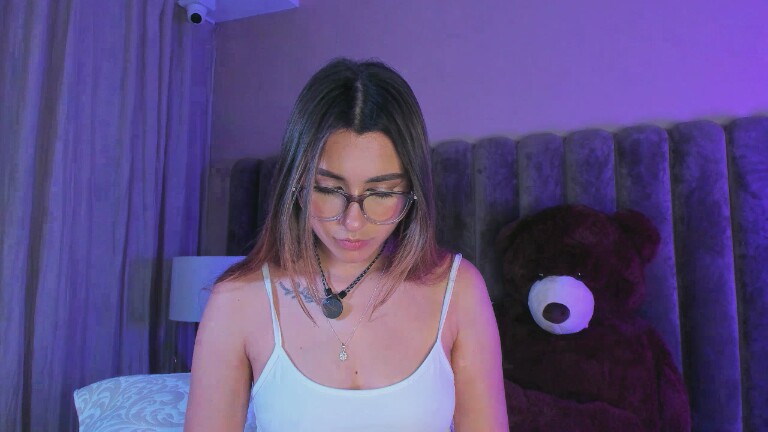 AuraRosse's Streamate show and profile