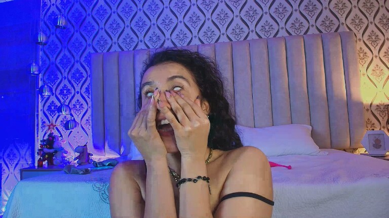 Emma_Lunny's Streamate show and profile