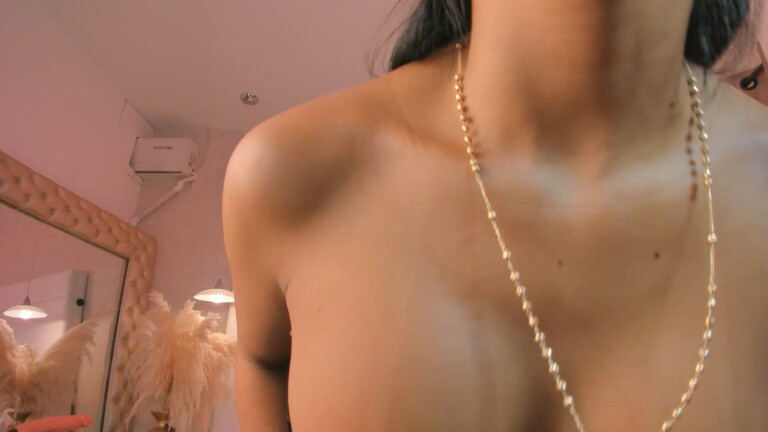 NikoJhon's Streamate show and profile