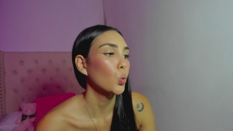 SoyLili's Streamate show and profile