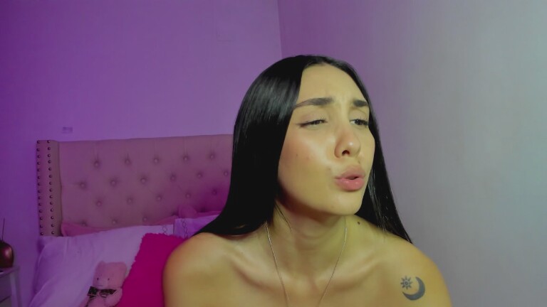 SoyLili's Streamate show and profile