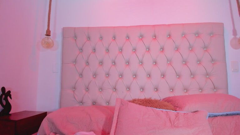 MichelleVain's Streamate show and profile