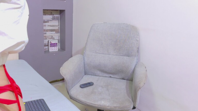 LiaSummerr's Streamate show and profile