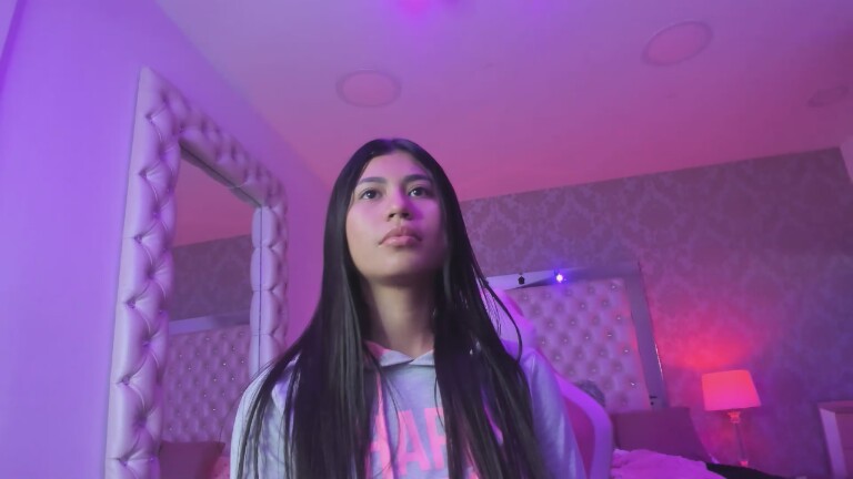 LylaKarl's Streamate show and profile