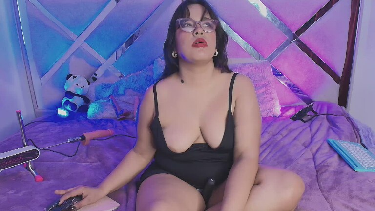 RousieGranger's Streamate show and profile