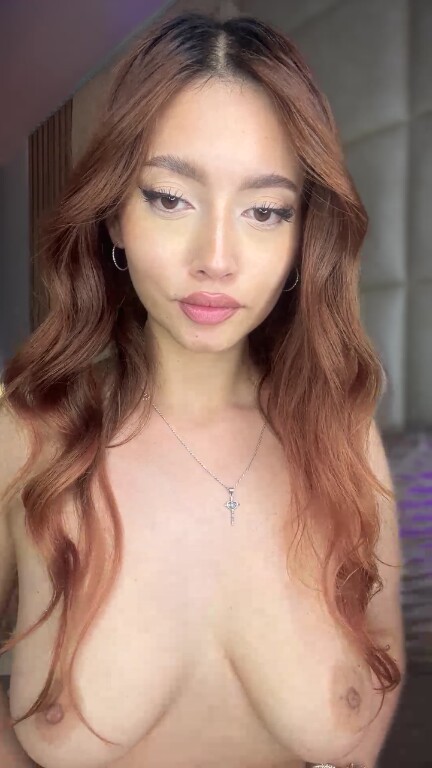 IsabelaJohnson's Streamate show and profile