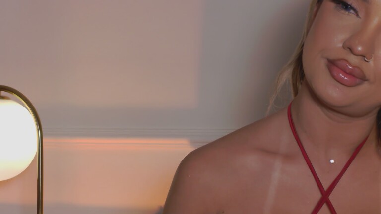 Melissakovalenko's Streamate show and profile