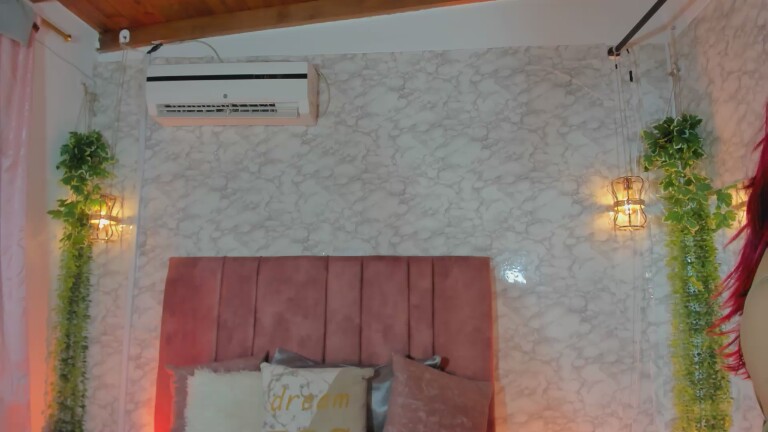 RebbecaWells's Streamate show and profile