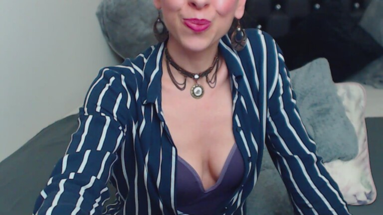 AylyneMiller's Streamate show and profile