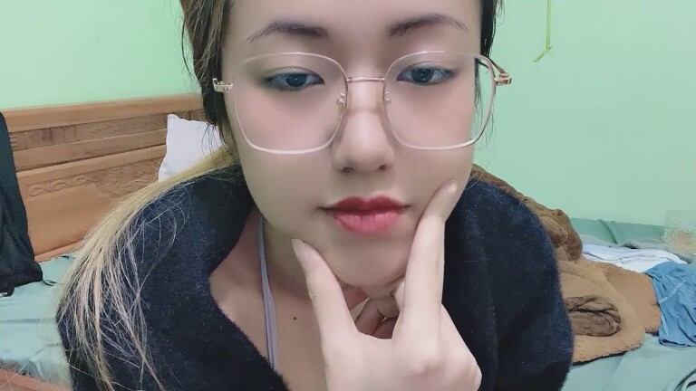 Holla0503's Streamate show and profile