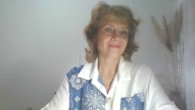 SimplyEnchanting's Streamate show and profile