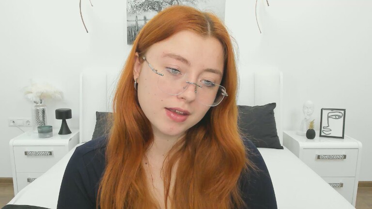 KrossAnny's Streamate show and profile