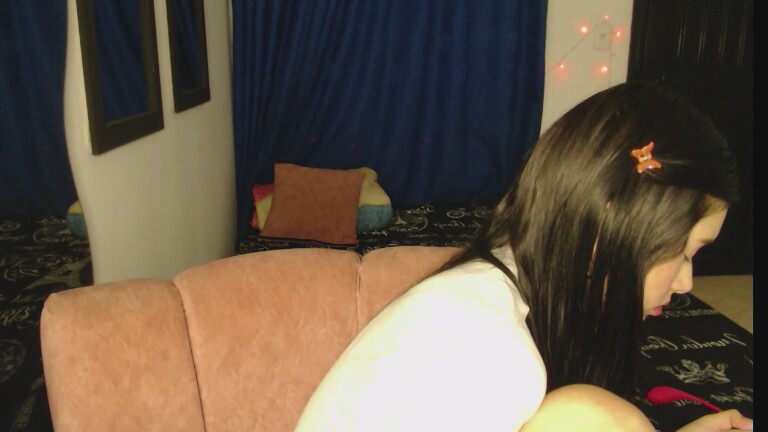 ZakuraPrincess's Streamate show and profile