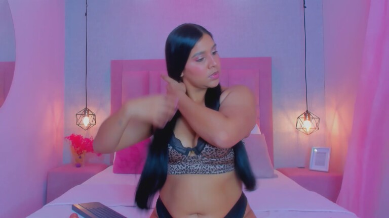 Bellaa_Rosse's Streamate show and profile