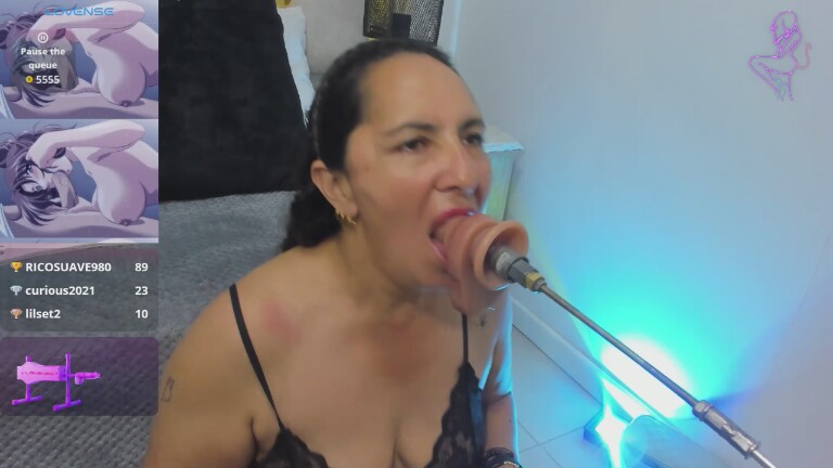 Luna_Mature's Streamate show and profile