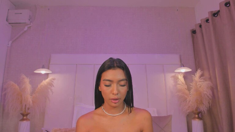 NikoJhon's Streamate show and profile