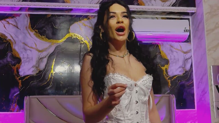 KIMBERLYI's Streamate show and profile