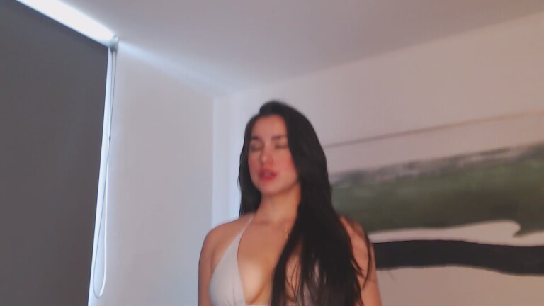 NiaMinogue's Streamate show and profile