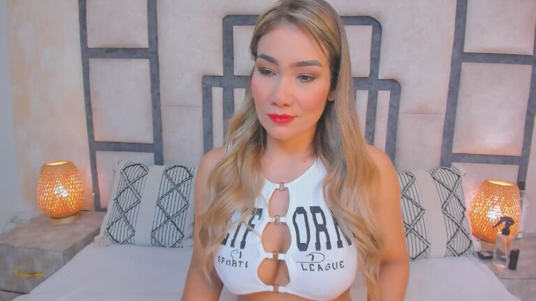 Gabyliis's Streamate show and profile