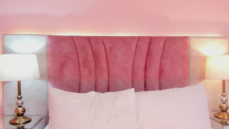 EmmaWeest's Streamate show and profile