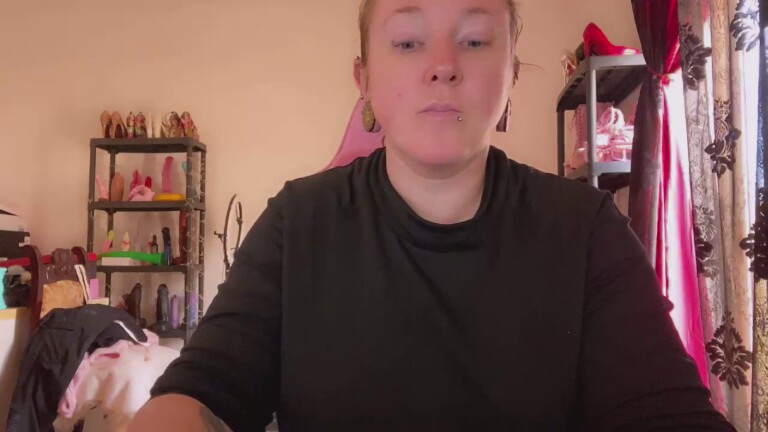 GoddessKisica's Streamate show and profile