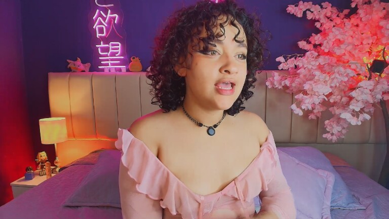 ZarahRosse's Streamate show and profile